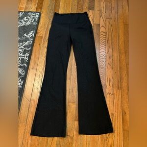 Lululemon Groove Super-High-Rise Flared Pant NWOT